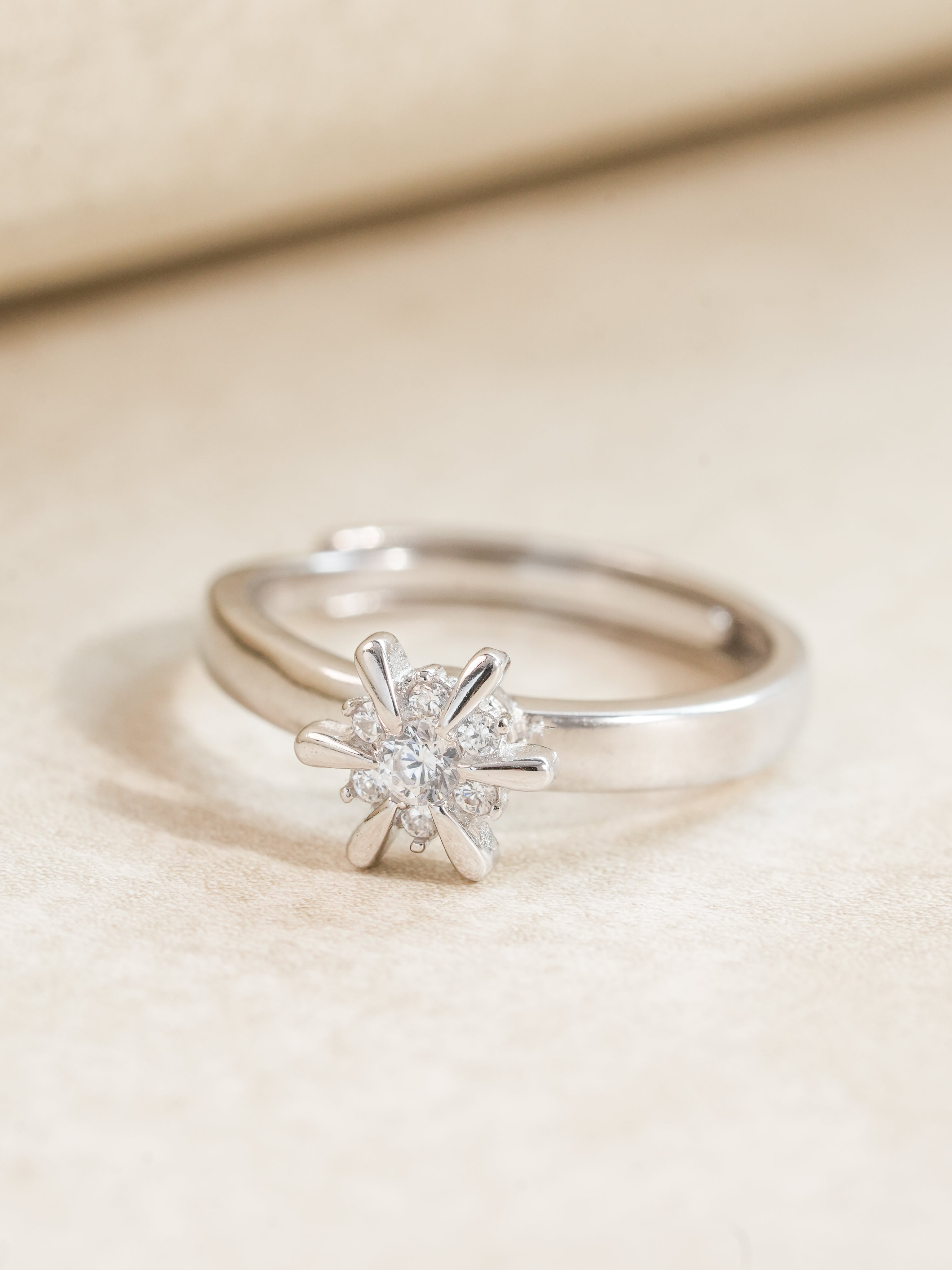 Shop Designer Snowflake Ring | Ring For Women | Johori