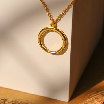 Round Pendant With Chain - Gold Plated